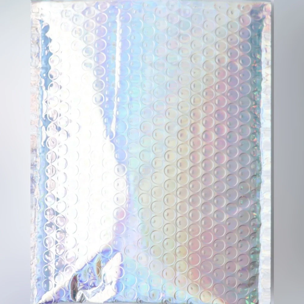 🛑 not yet for sale 🛑 30 silver metallic bubble mailers